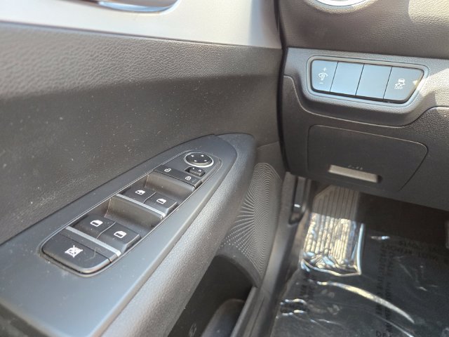 Used 2023 Kia Forte LX FWD image 17