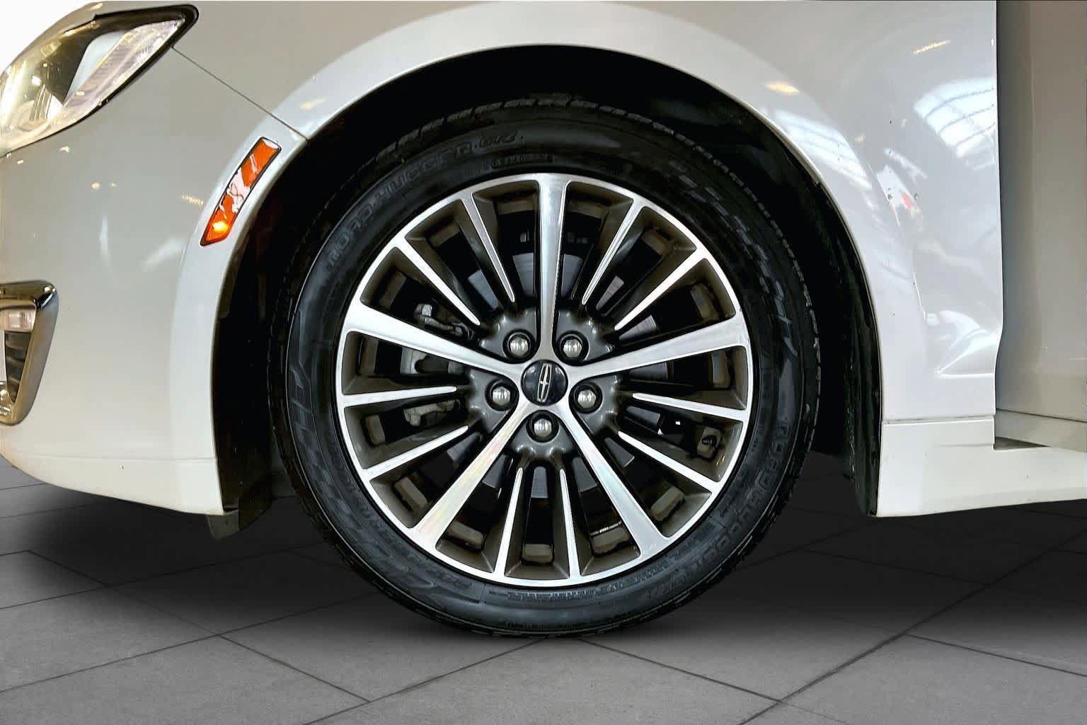 Used 2018 Lincoln MKZ Select w/ Climate Package image 10