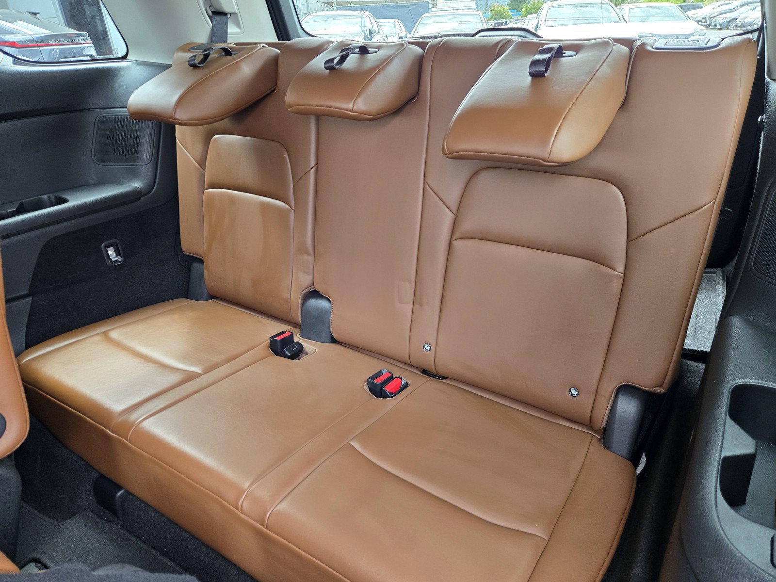 Used 2022 Nissan Pathfinder Platinum w/ Cargo Package AWD/4WD image 16