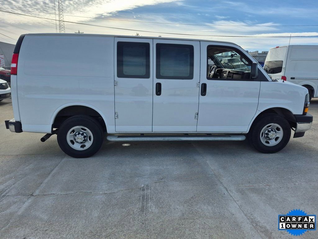 Certified 2024 Chevrolet Express 2500 Work Van w/ Driver Convenience Package image 6