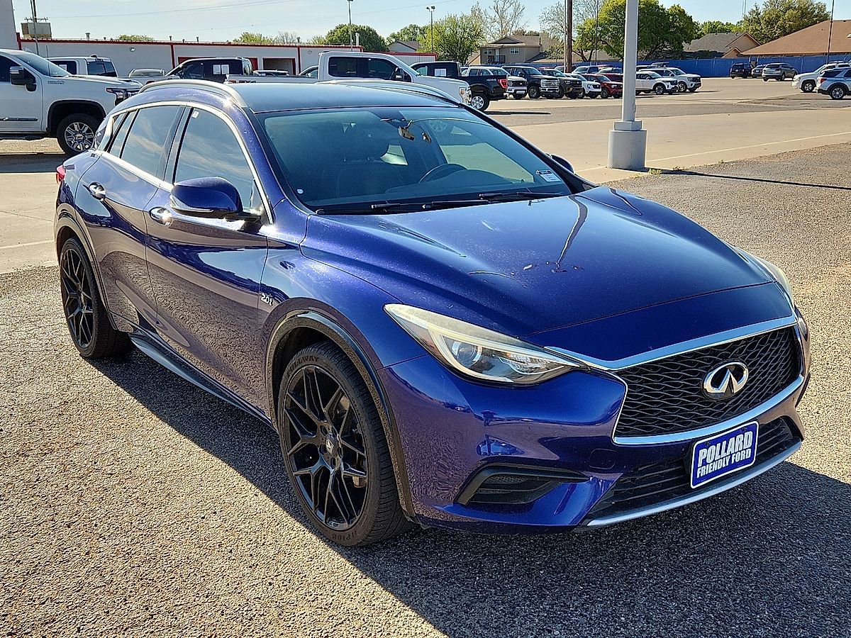 Used 2019 INFINITI QX30 image 4