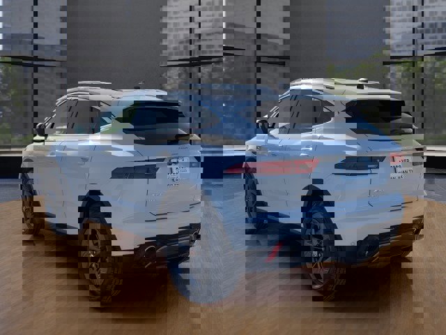 Certified 2021 Jaguar E-PACE SE image 3