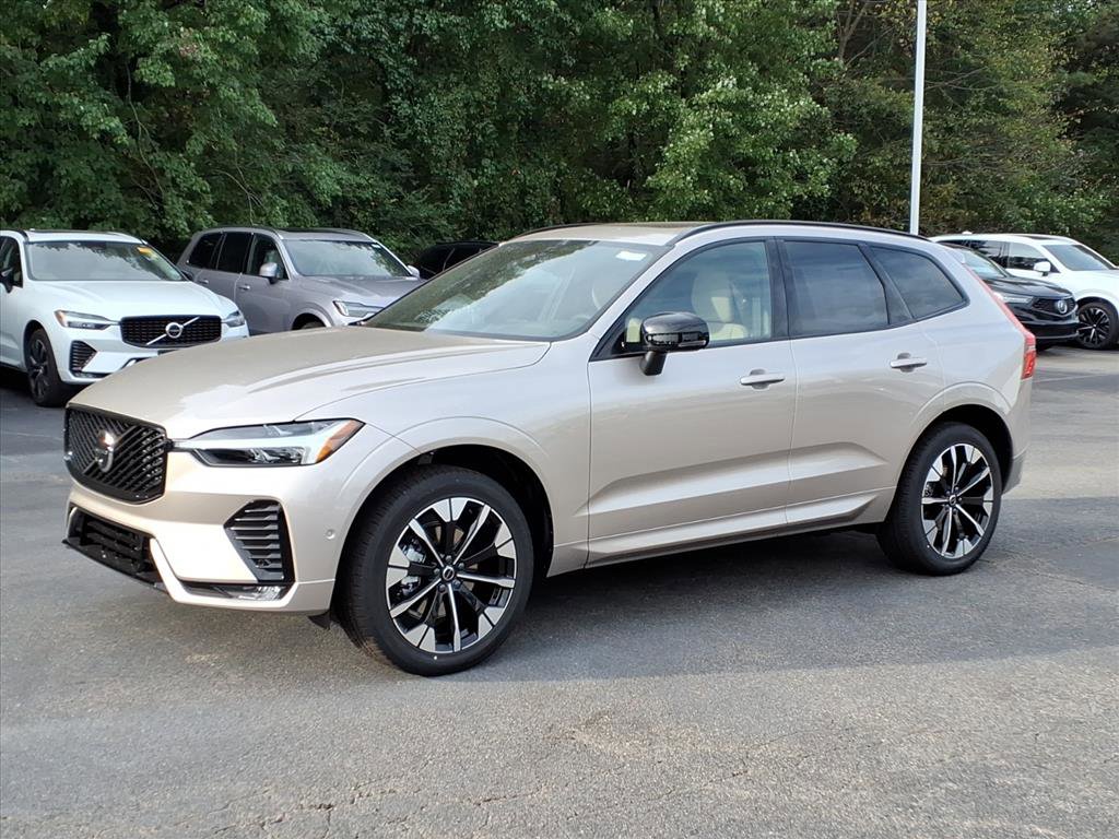 New 2026 Volvo XC60 B5 Plus w/ Protection Package Premier image 9