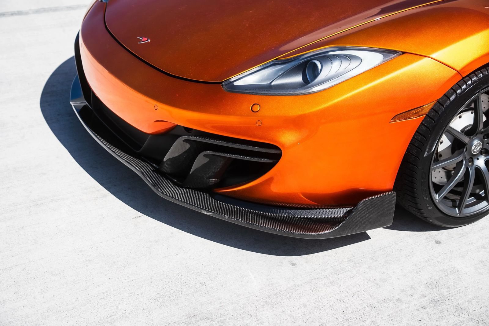 Used 2013 McLaren MP4-12C Spider RWD image 16