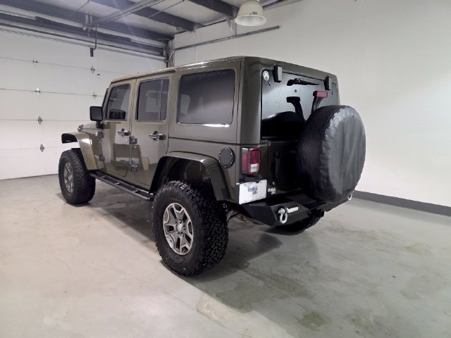 Used 2015 Jeep Wrangler Unlimited Rubicon w/ Max Tow Package AWD/4WD image 5