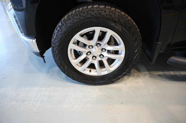 Used 2019 Chevrolet Silverado 1500 LT w/ All-Star Edition AWD/4WD image 28
