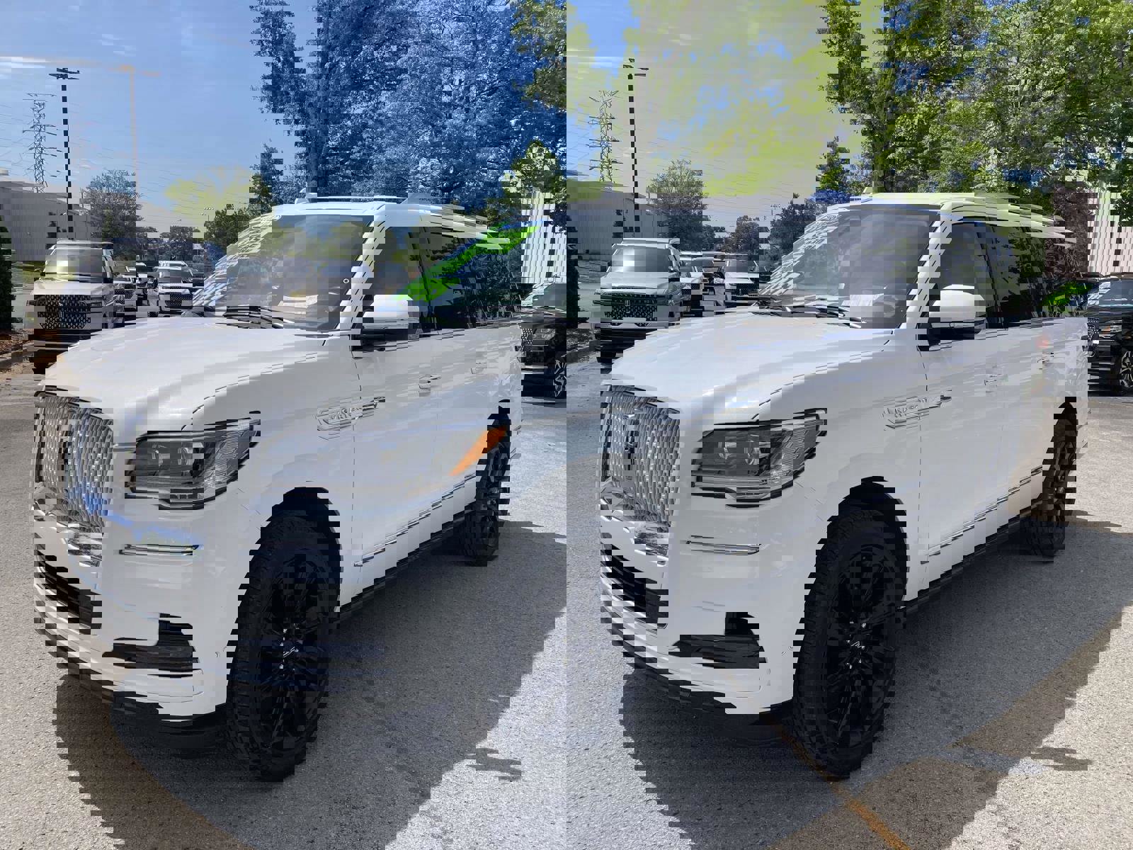 Certified 2024 Lincoln Navigator L Reserve AWD/4WD image 9