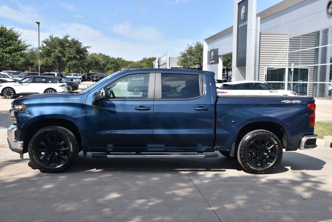 Used 2021 Chevrolet Silverado 1500 LT w/ Convenience Package II AWD/4WD image 12