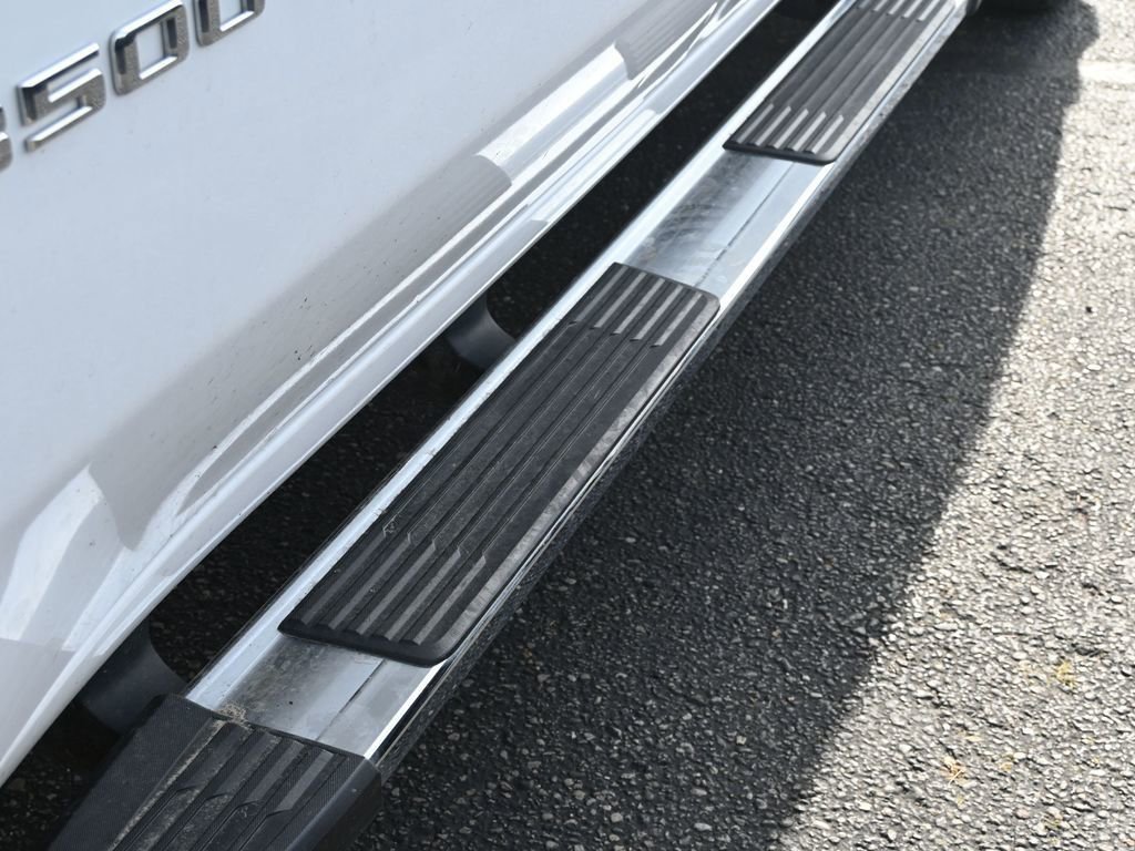 Used 2023 Chevrolet Silverado 3500 LTZ image 17
