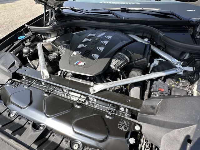 Certified 2025 BMW X7 M60i AWD/4WD image 17