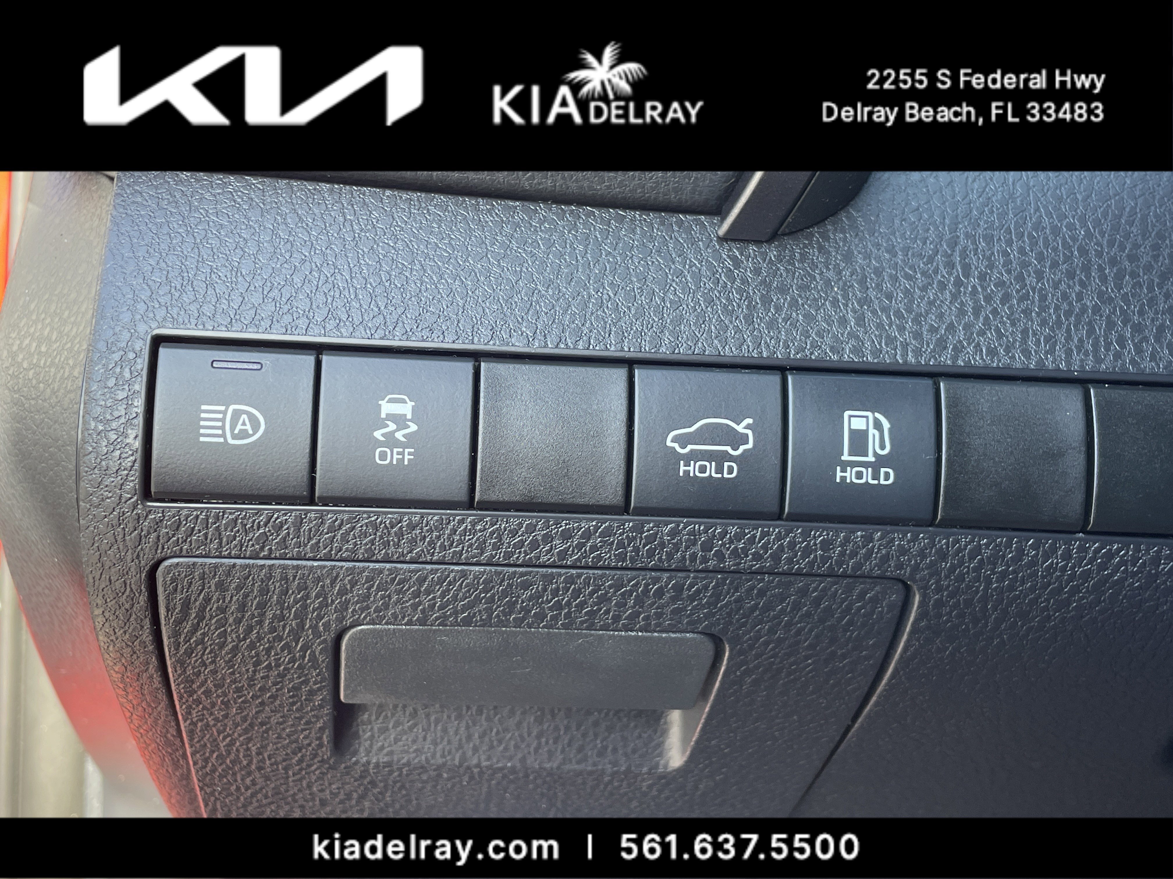 Used 2019 Toyota Camry SE image 23