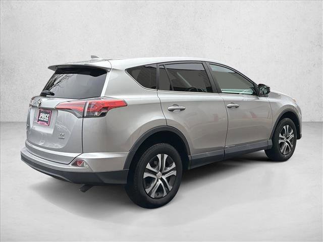 Used 2017 Toyota RAV4 LE image 5