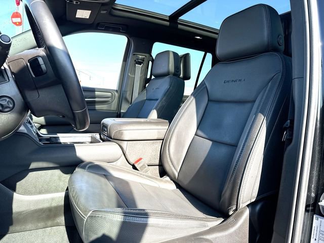 Used 2024 GMC Yukon Denali w/ Advanced Technology Package image 11