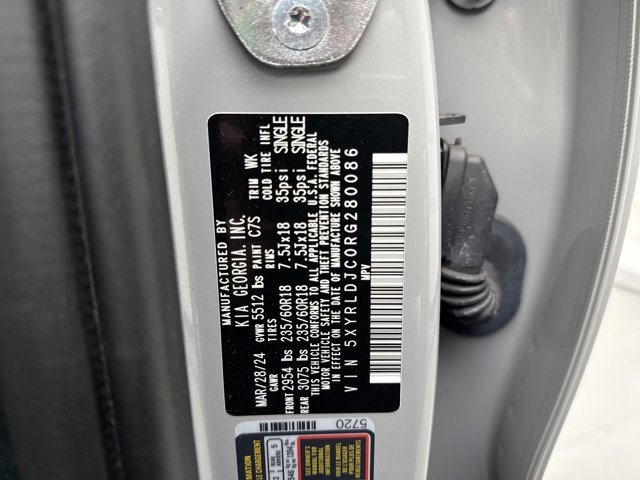 Used 2024 Kia Sorento S w/ Panoramic Sunroof Package image 11