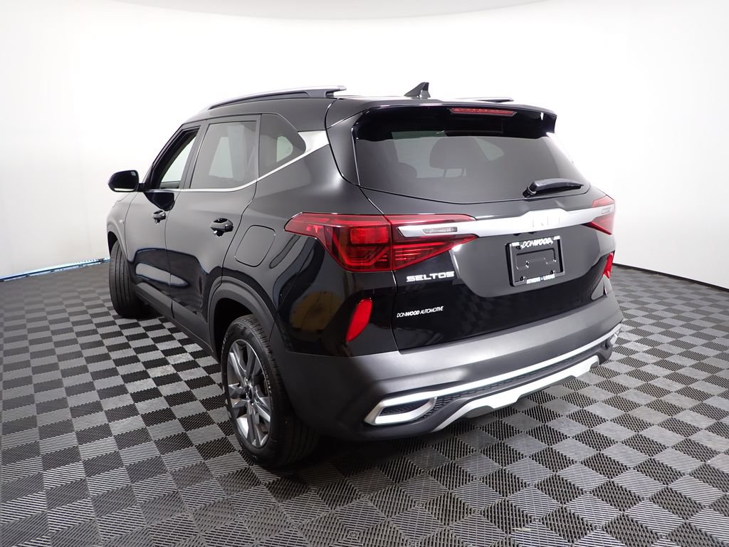 Used 2023 Kia Seltos S AWD/4WD image 12