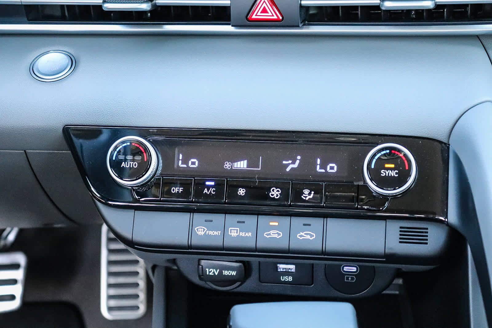 New 2025 Hyundai Elantra Sport image 18