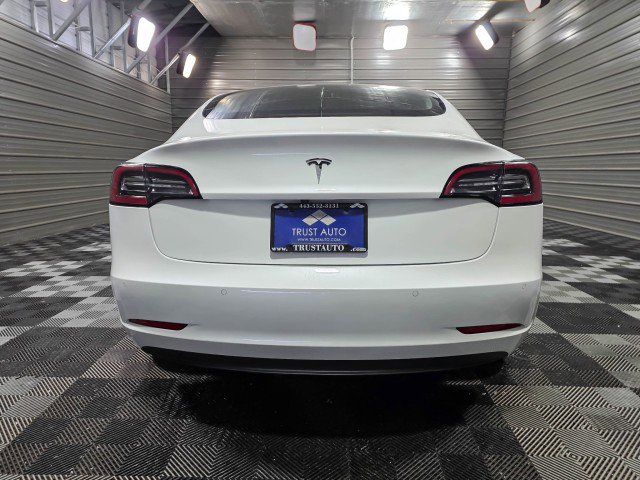Used 2019 Tesla Model 3 Standard Range Plus image 6