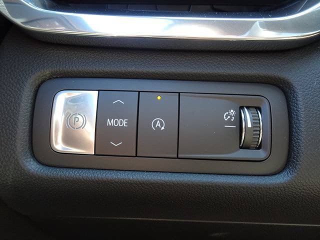 New 2026 GMC Acadia Denali w/ Super Cruise Package FWD image 24
