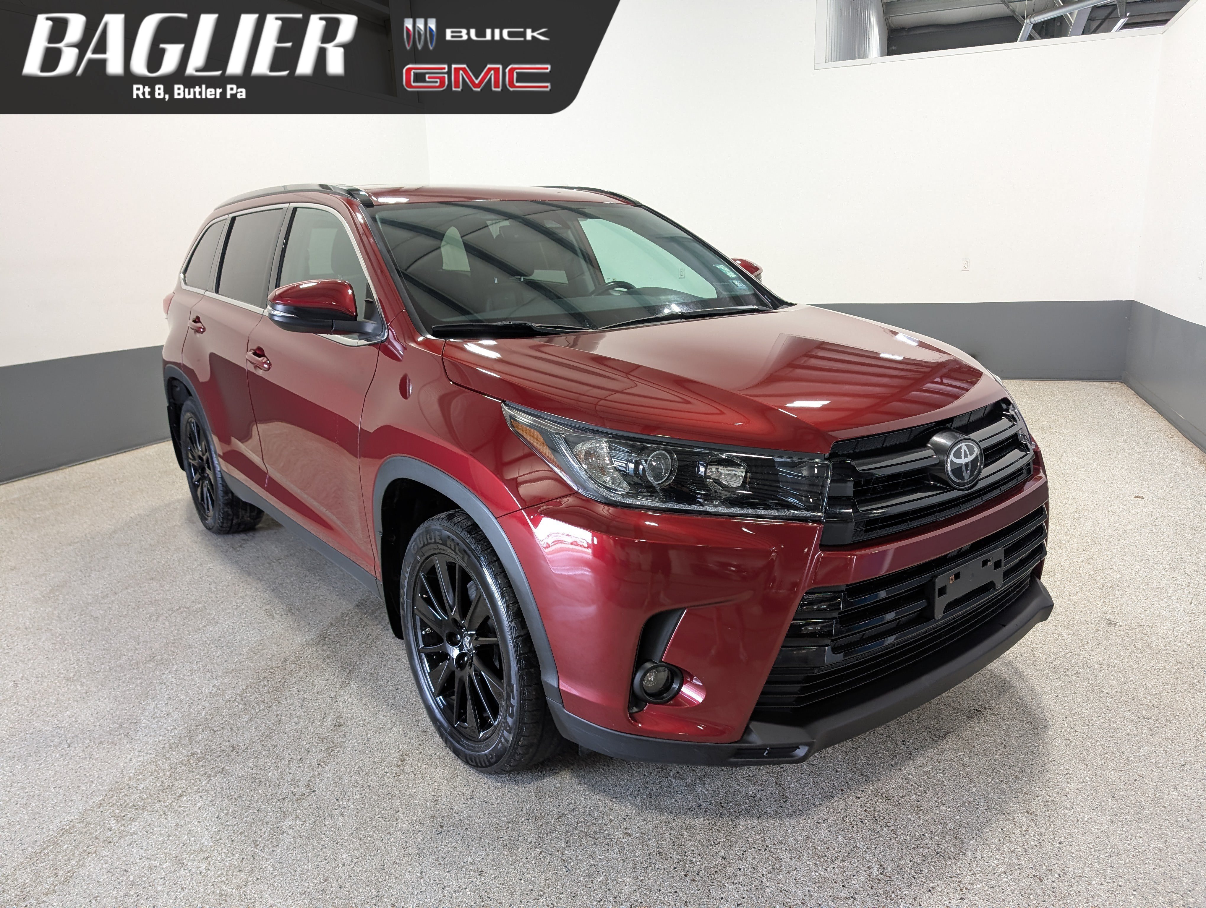 Used 2019 Toyota Highlander SE AWD/4WD video 1