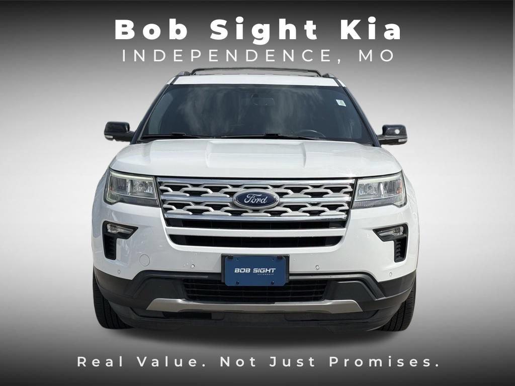 Used 2018 Ford Explorer XLT w/ Equipment Group 202A AWD/4WD image 30