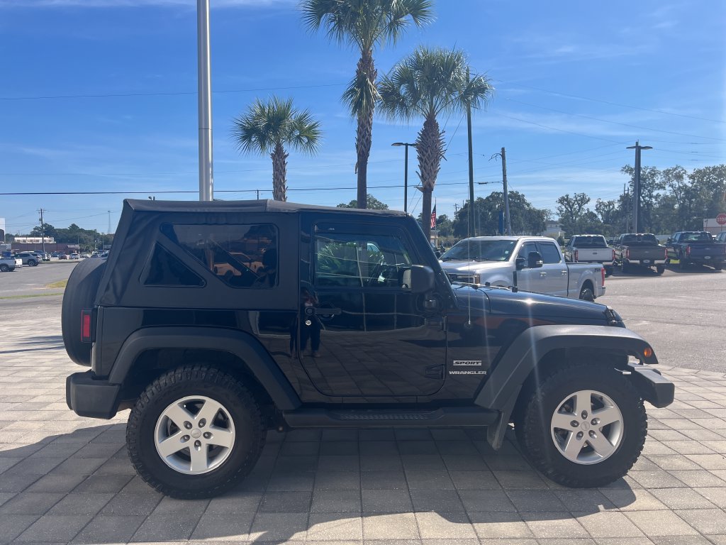 Used 2015 Jeep Wrangler Sport w/ Quick Order Package 24S AWD/4WD image 7