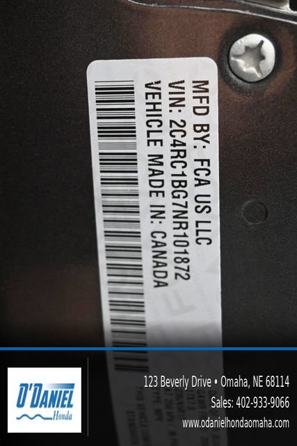 Used 2022 Chrysler Pacifica Touring-L FWD image 50