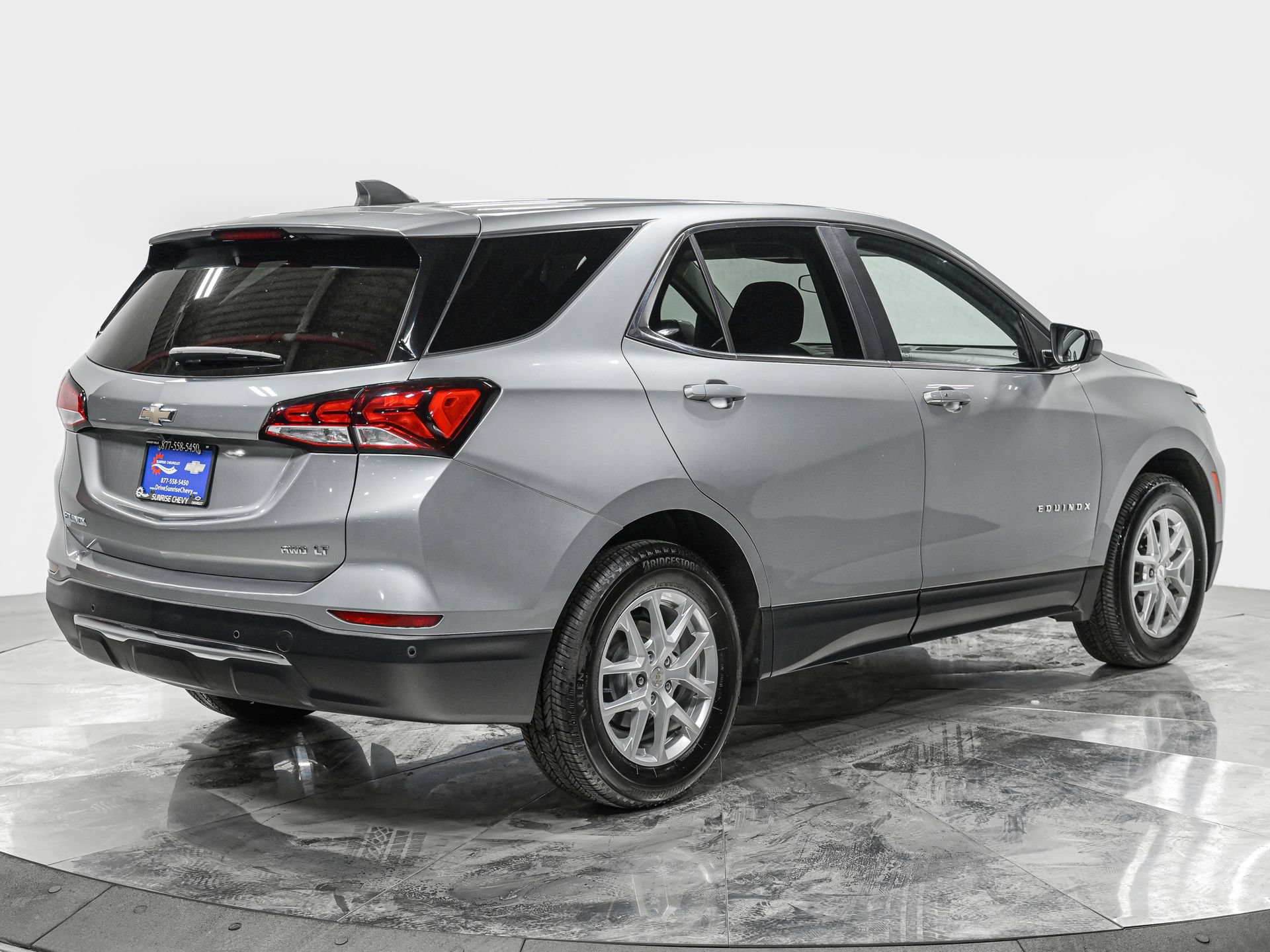 Used 2023 Chevrolet Equinox LT AWD/4WD image 8