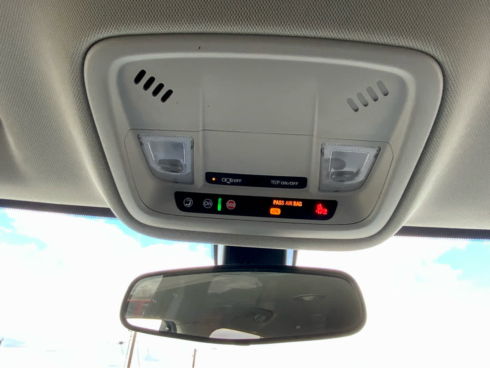 Used 2019 Chevrolet Traverse LS w/ LPO, Blackout Package AWD/4WD image 43