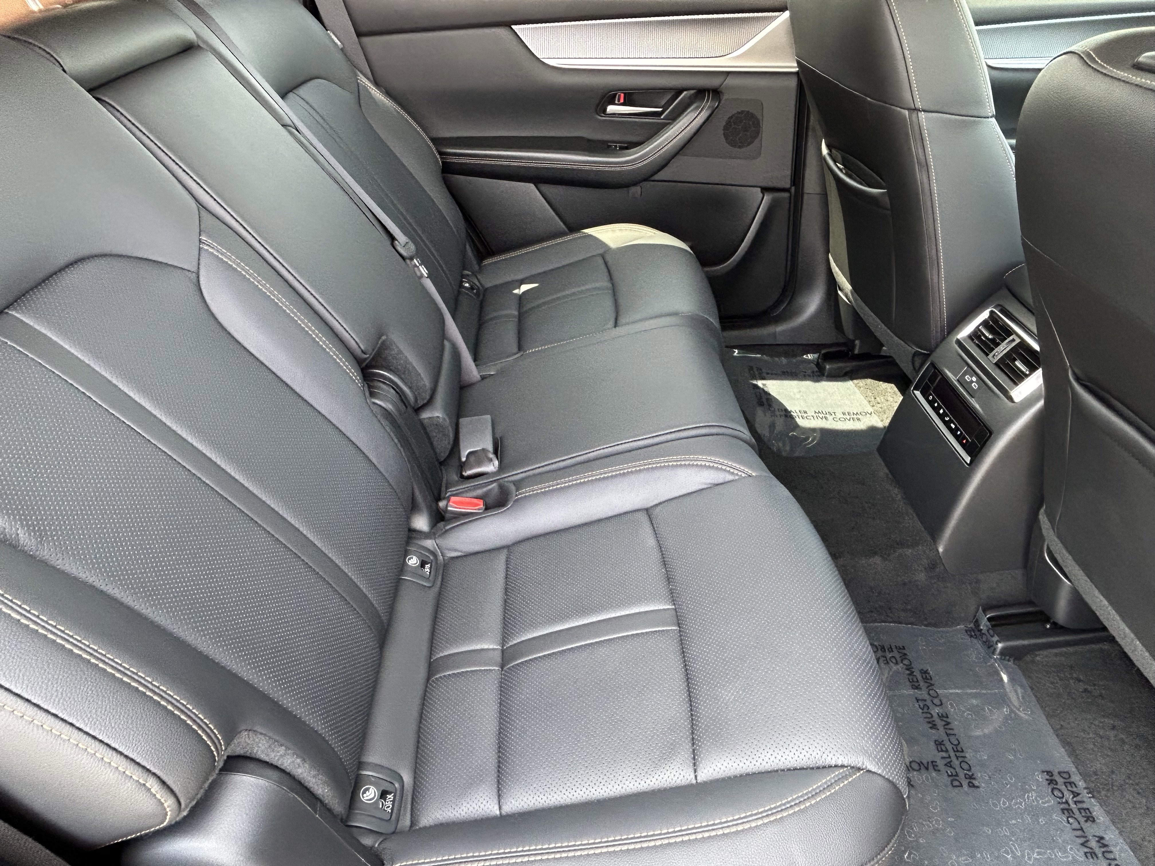 Used 2025 MAZDA CX-90 3.3 Turbo w/ Preferred Package AWD/4WD image 11