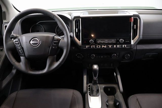 New 2025 Nissan Frontier SV w/ SV Convenience Package image 11