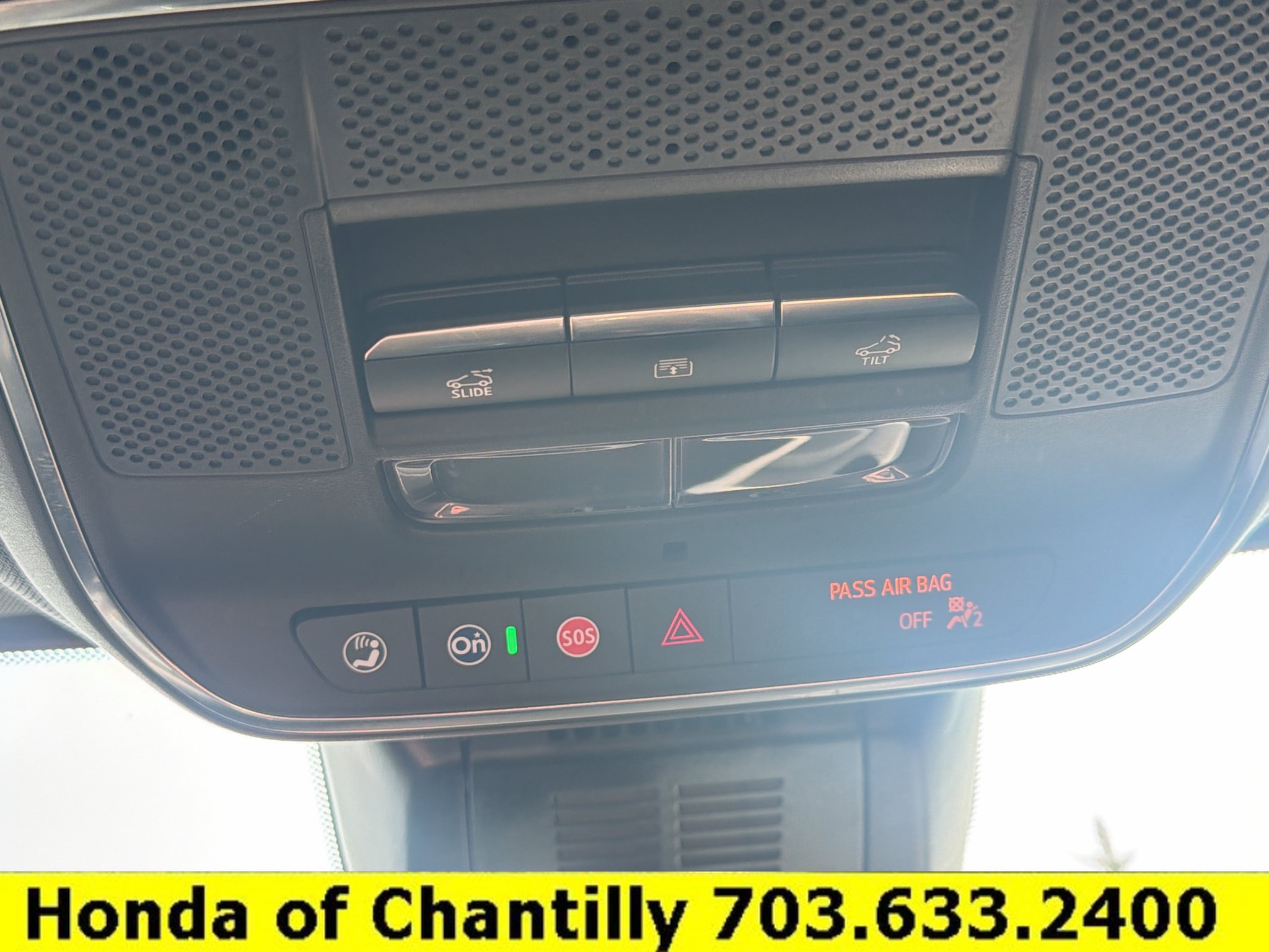 Used 2025 Chevrolet Equinox RS FWD image 18