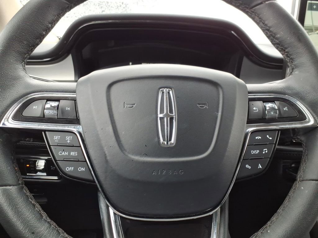 Certified 2023 Lincoln Nautilus AWD w/ Premium Package image 16