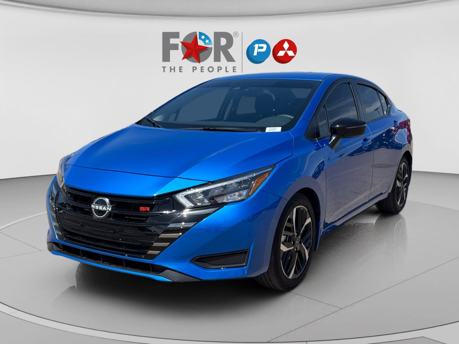 Used 2024 Nissan Versa SR w/ Trunk Package