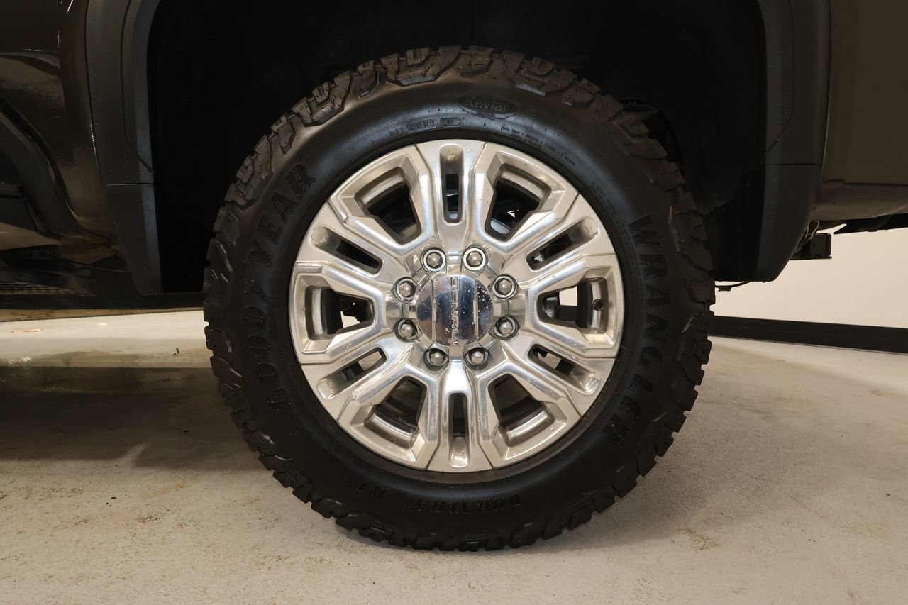 Used 2022 GMC Sierra 3500 Denali AWD/4WD image 21