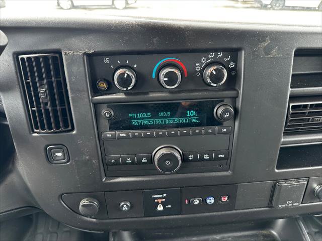 Used 2023 GMC Savana 2500 w/ Driver Convenience Package RWD image 18