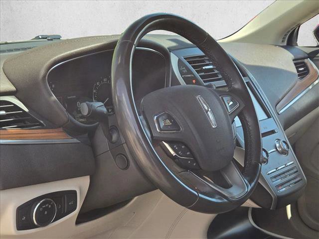 Used 2017 Lincoln MKC Select w/ Select Plus Package image 10