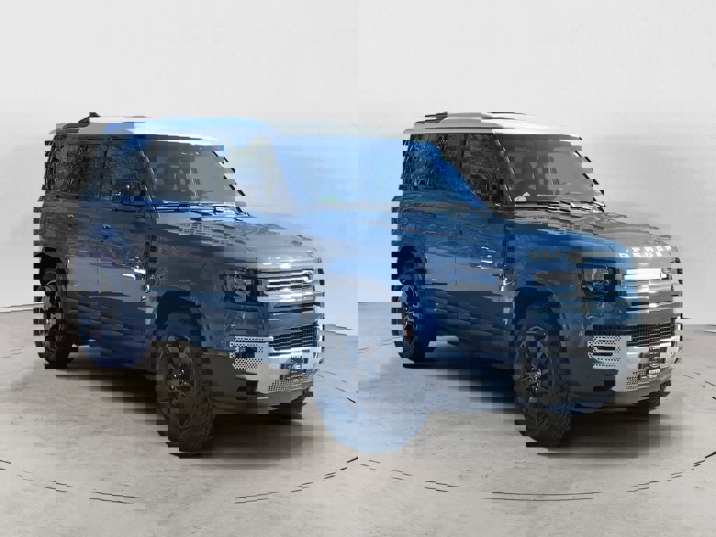 New 2024 Land Rover Defender 110 SE image 7