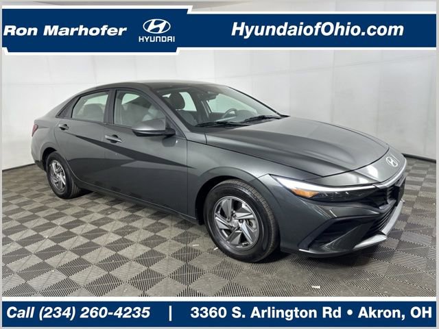 Used 2025 Hyundai Elantra SE w/ Cargo Package