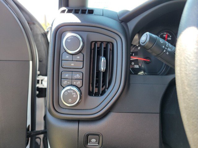 Used 2025 GMC Sierra 3500 Pro AWD/4WD image 11