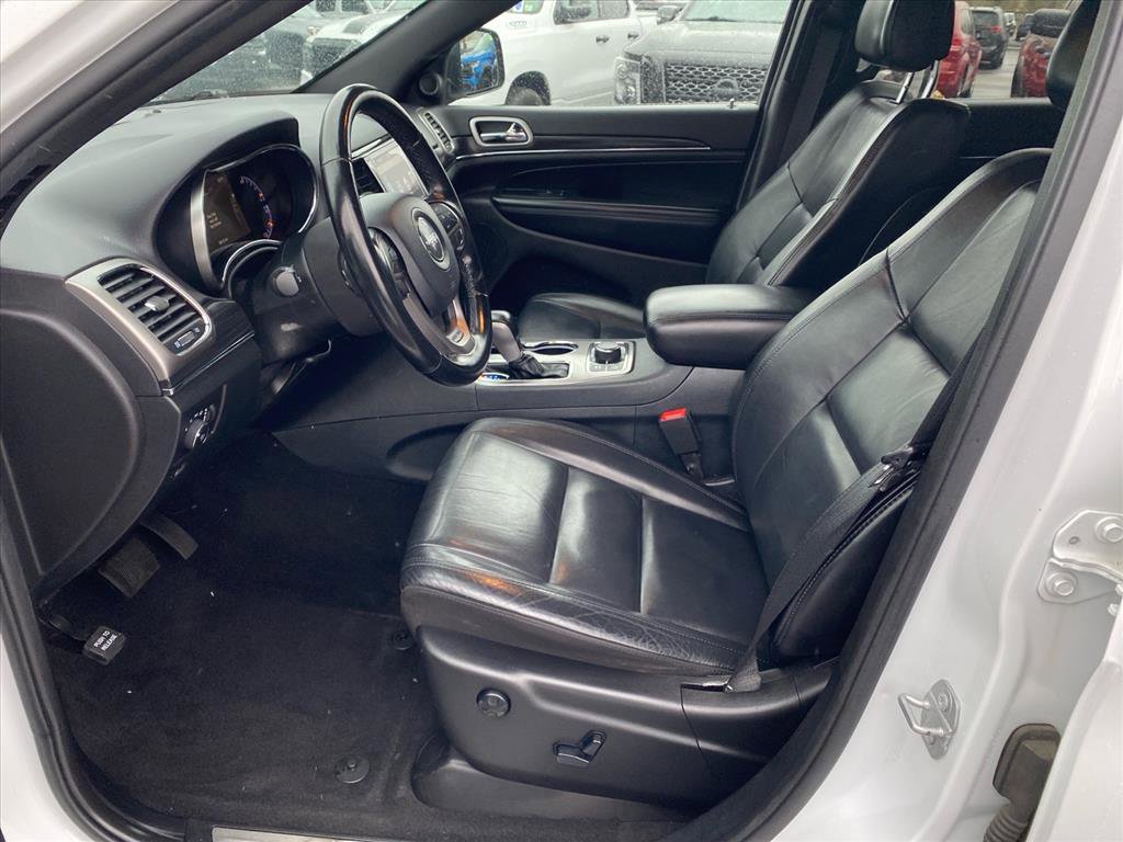 Used 2020 Jeep Grand Cherokee Limited AWD/4WD image 9