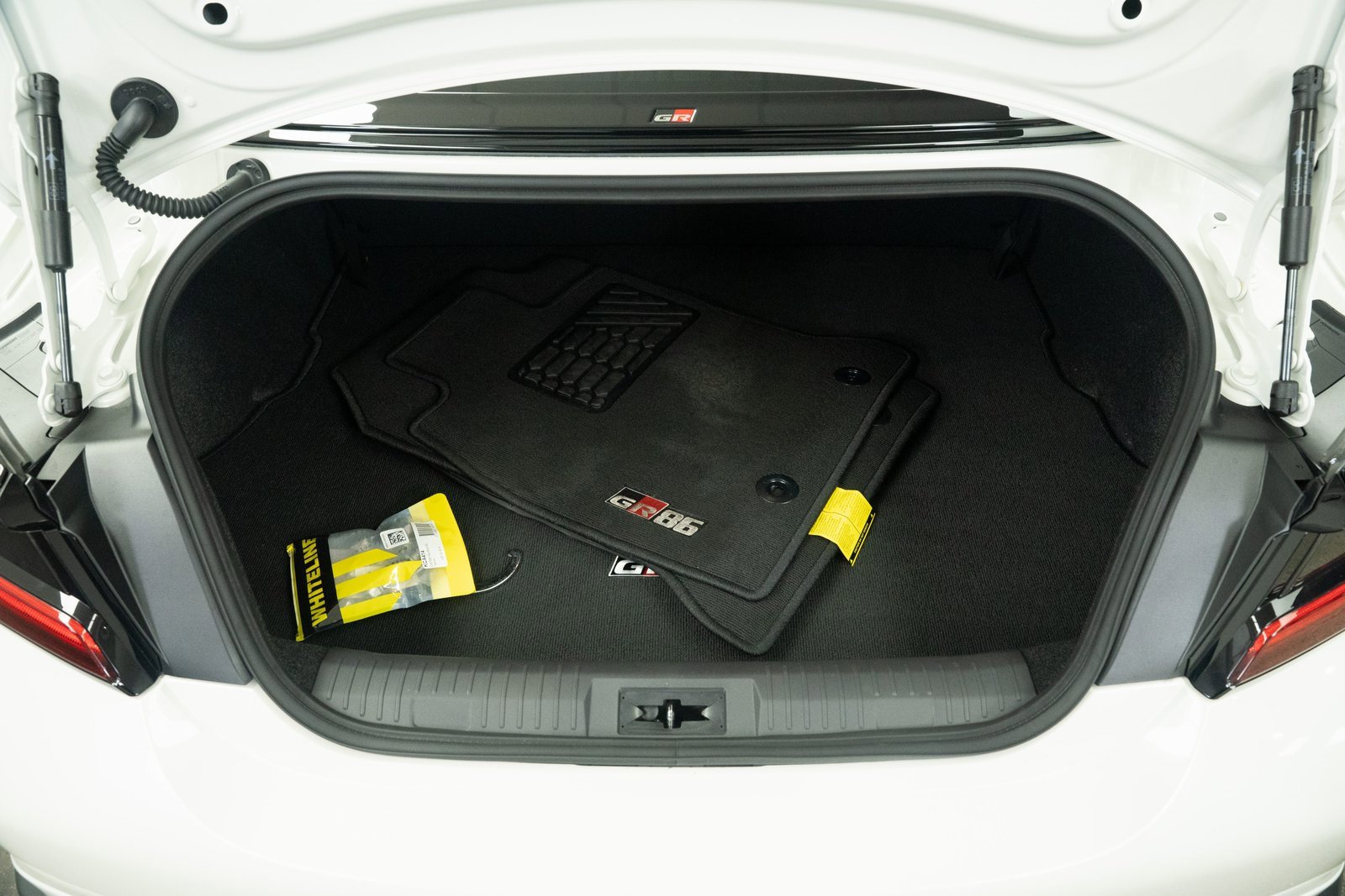 Used 2025 Toyota GR86 Premium image 12