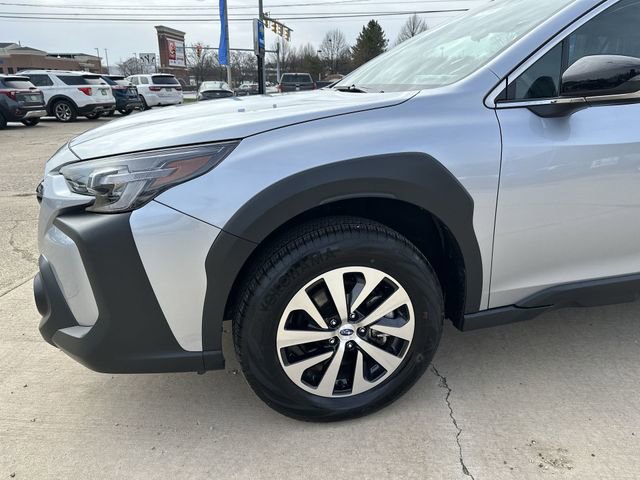 Used 2025 Subaru Outback Premium image 36
