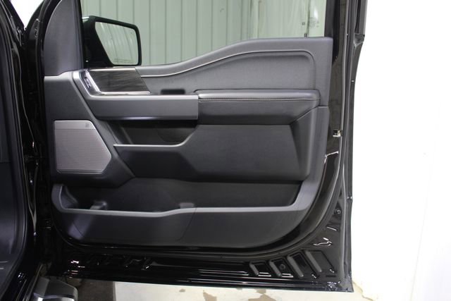 Used 2025 Ford F150 Lariat w/ Equipment Group 501A Mid image 19