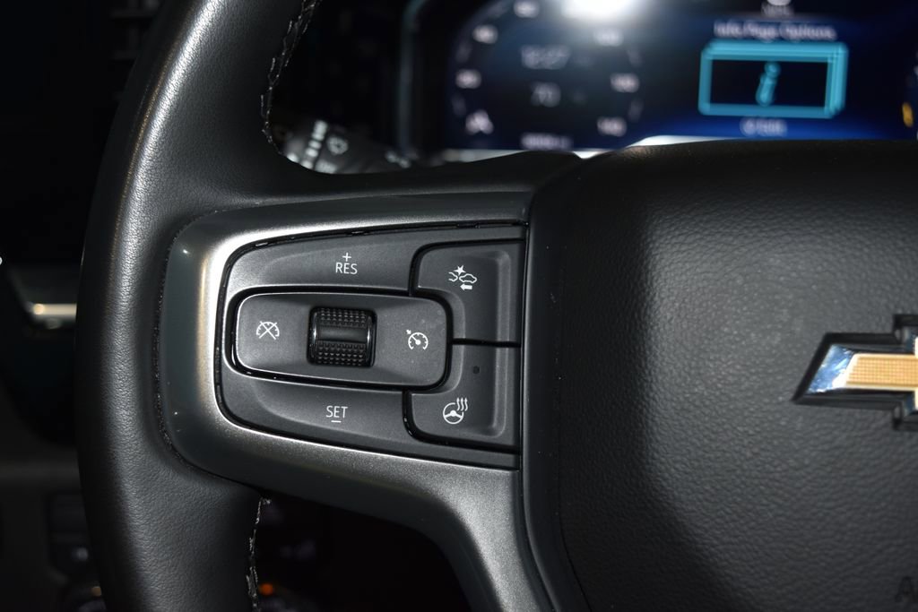 Used 2025 Chevrolet Silverado 1500 LT image 7