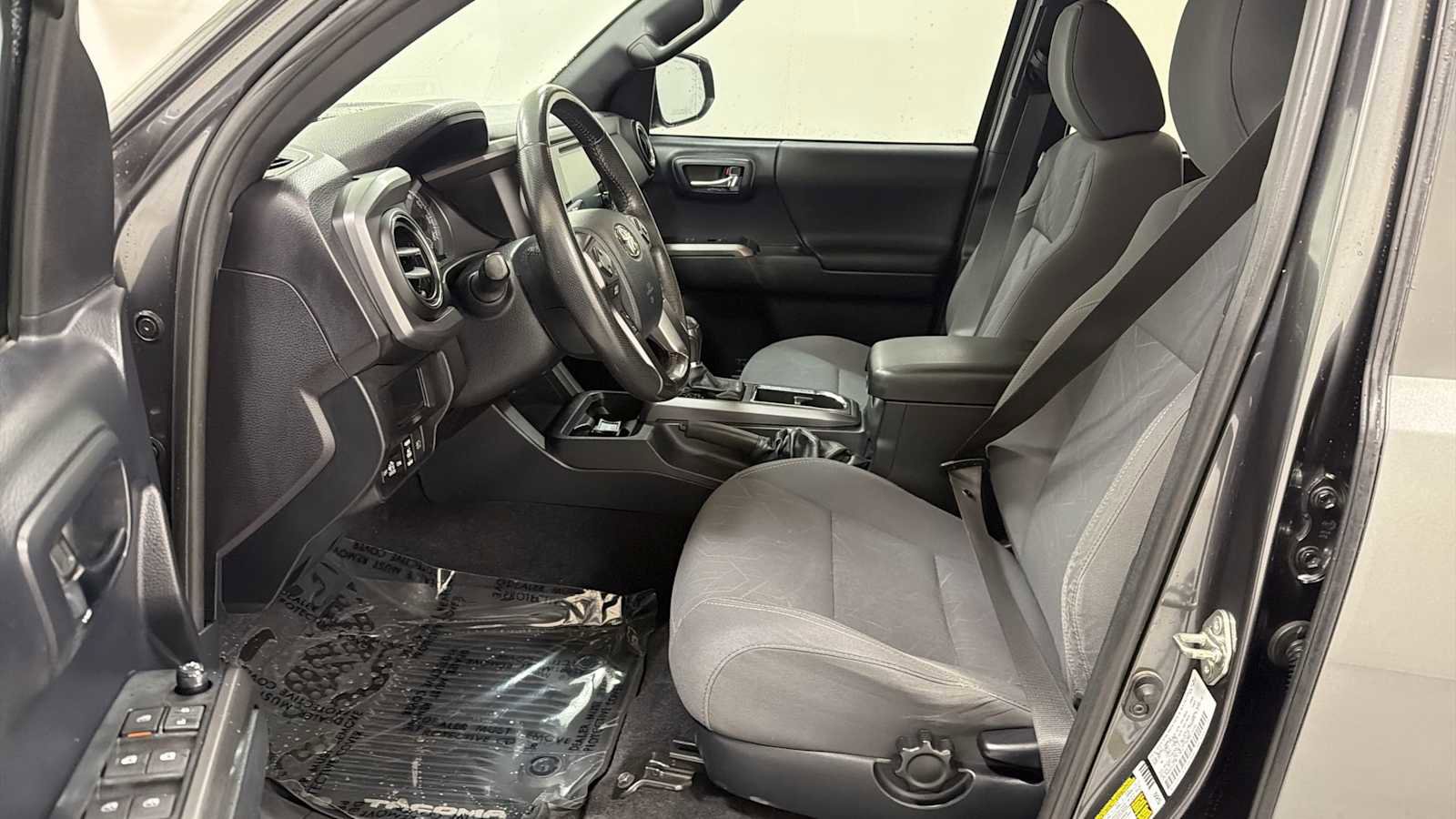 Certified 2019 Toyota Tacoma TRD Off-Road w/ Technology Package image 13