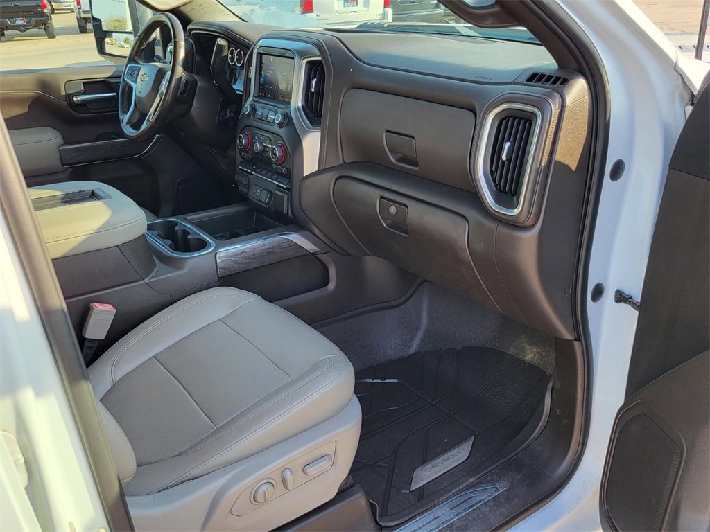 Used 2020 Chevrolet Silverado 2500 LTZ w/ LTZ Convenience Package image 9