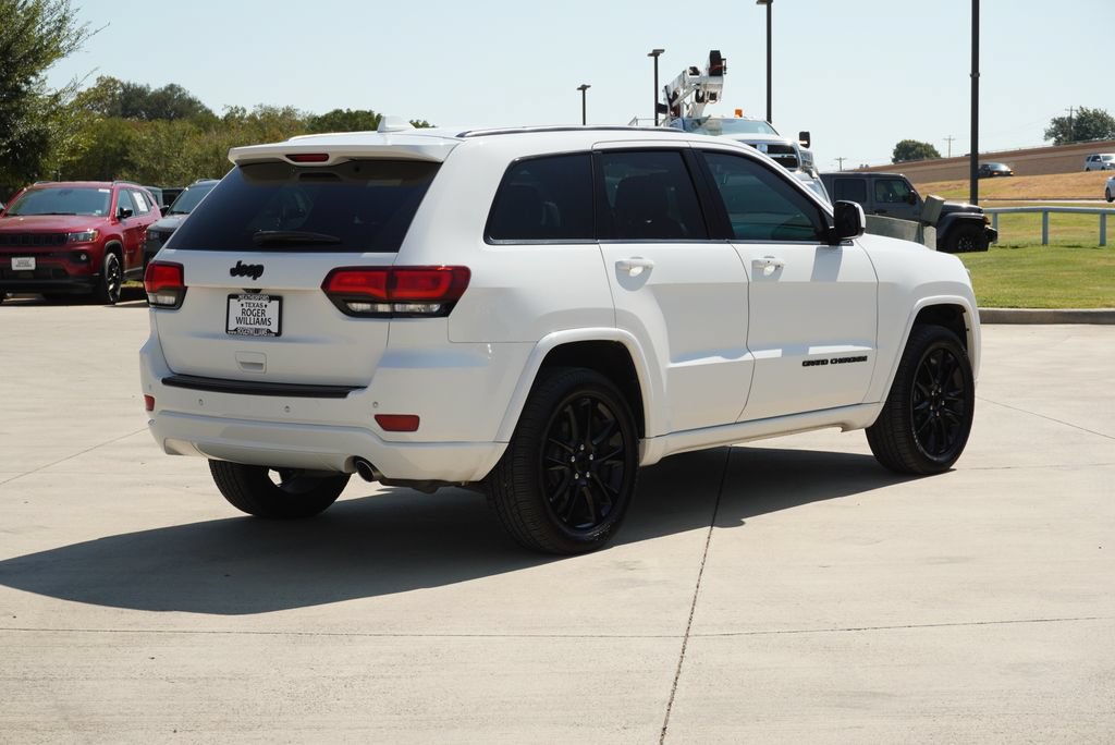 Used 2019 Jeep Grand Cherokee Altitude RWD image 5