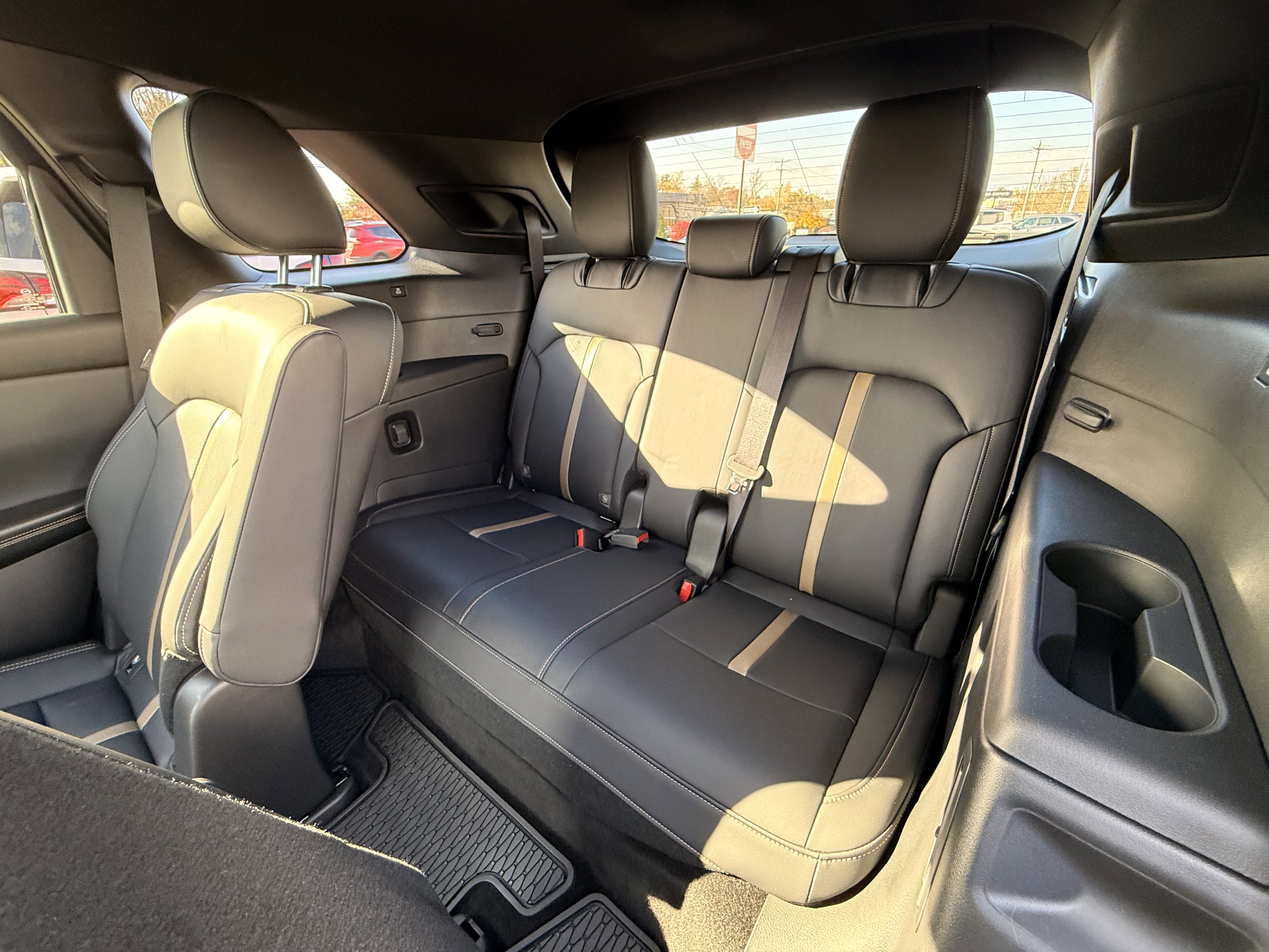 Certified 2024 MAZDA CX-90 Plug-In Hybrid w/ Premium Plus image 28