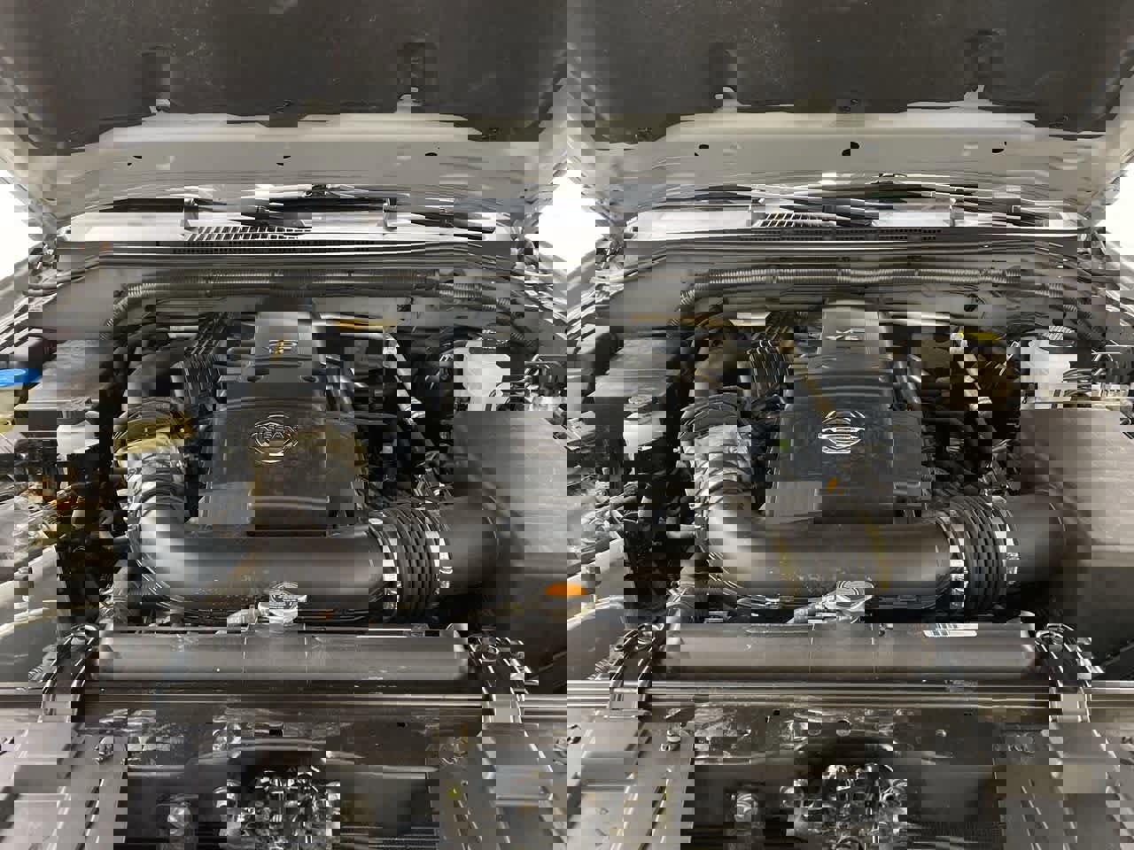 Used 2013 Nissan Frontier SV w/ SV Value Truck Pkg image 13