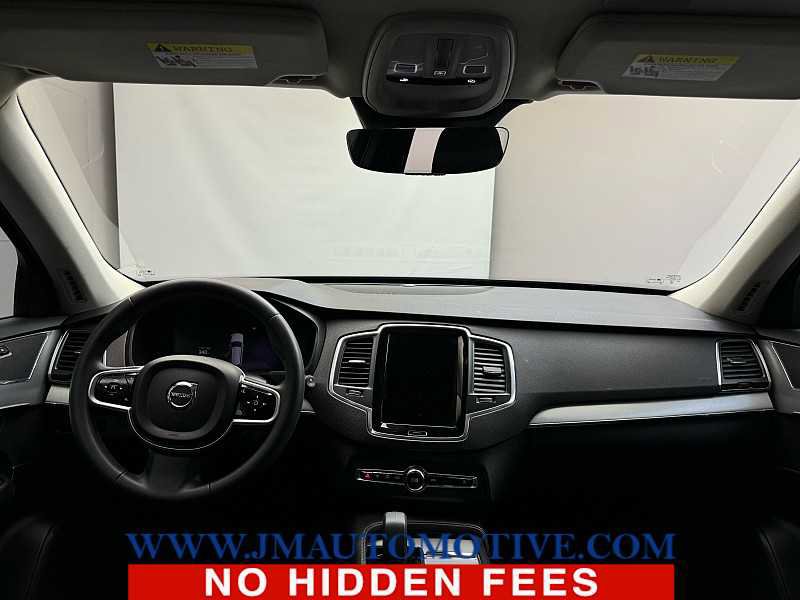 Used 2023 Volvo XC90 B5 Core w/ Protection Package Premier image 11